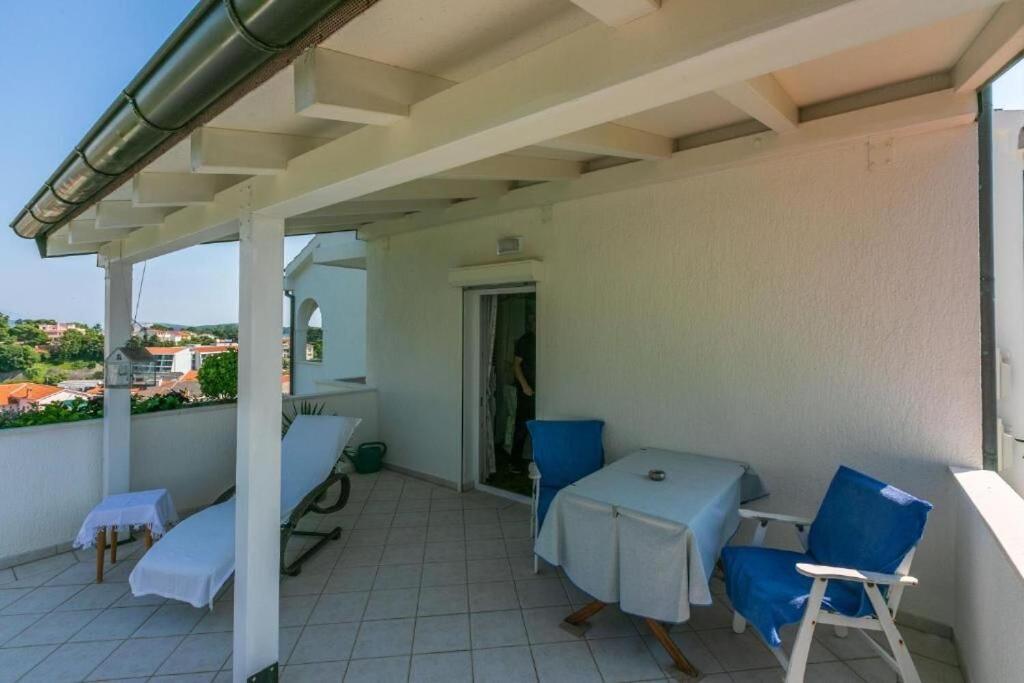 Apartments Vila Antula Banjol Eksteriør billede